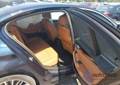 2017 BMW 540I xDrive из США, поврежденный, VIN WBAJE7C34HG886859